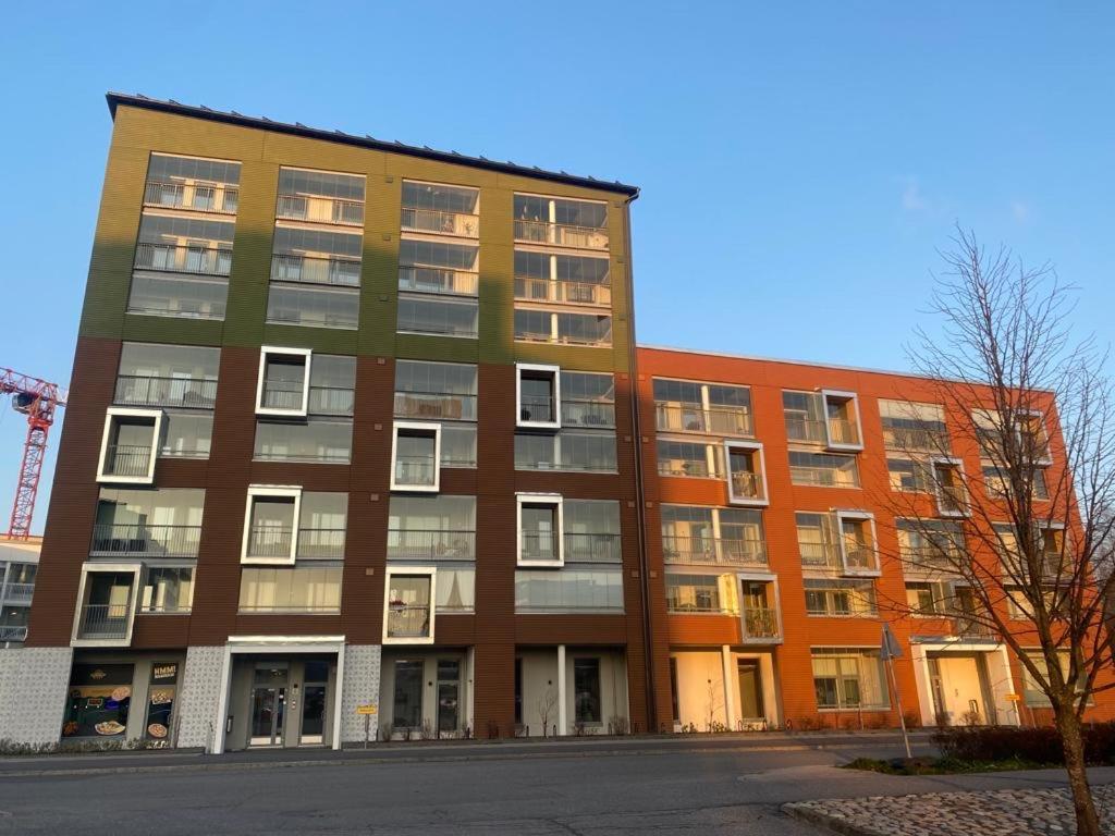 Modern One Bedroom Apartment Nearby Airport 반타 외부 사진